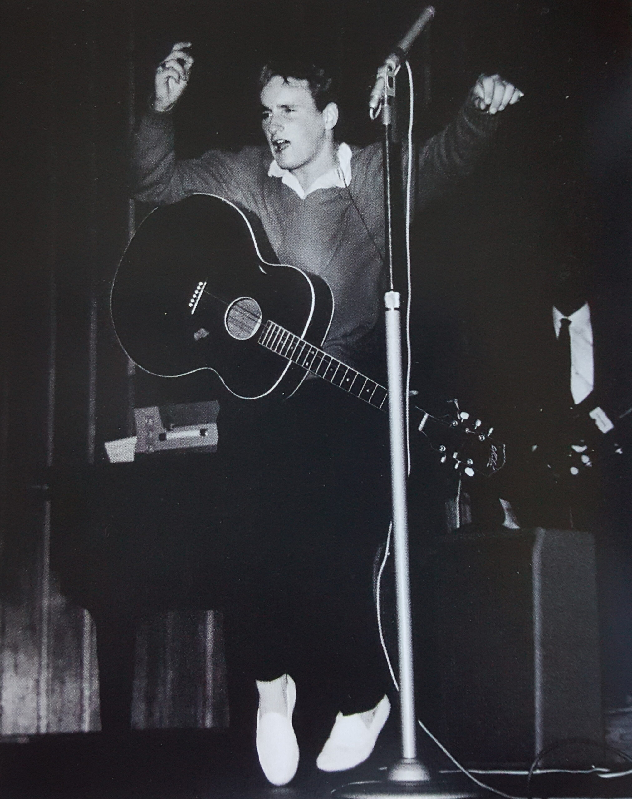 Lonnie Lee on stage Brisbane 1959